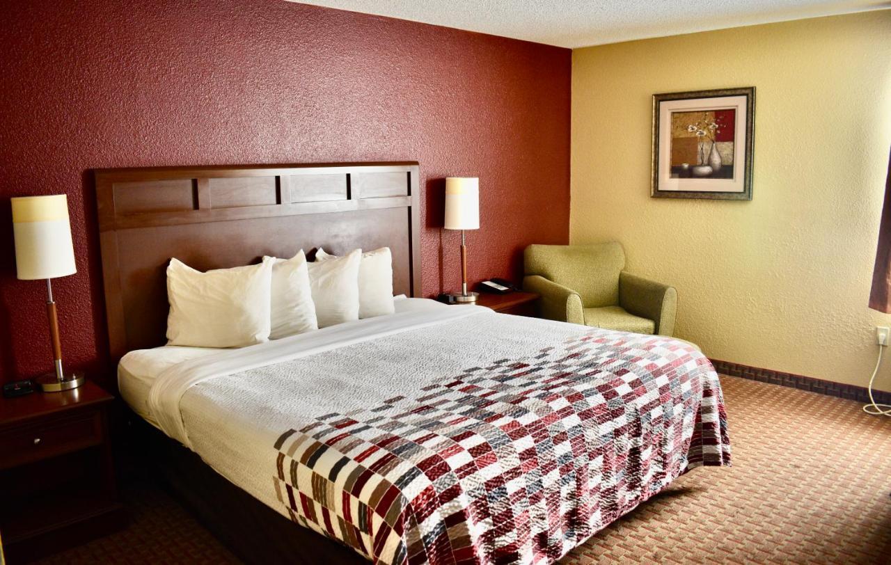 Red Roof Inn & Suites Little Rock Bagian luar foto