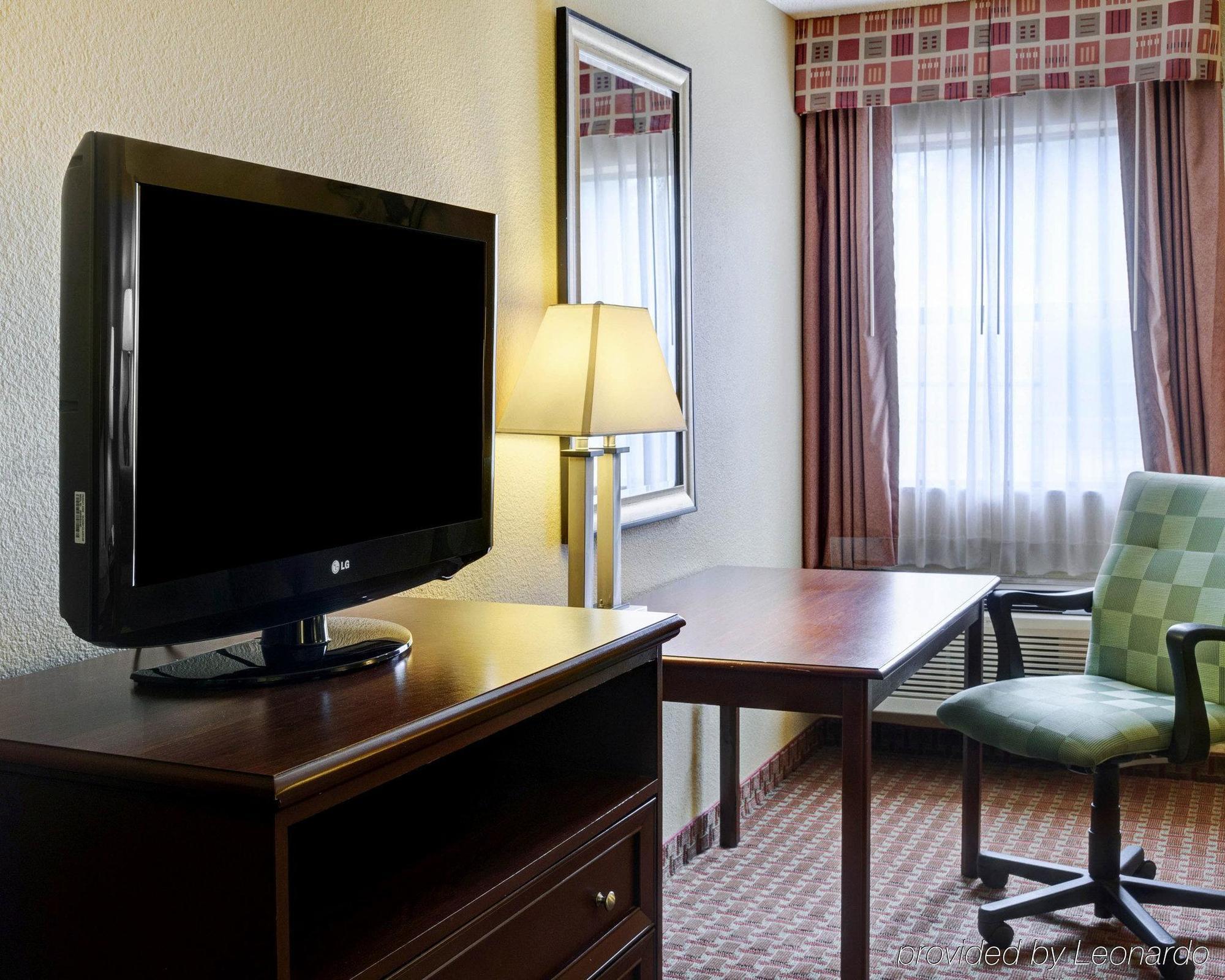 Red Roof Inn & Suites Little Rock Bagian luar foto
